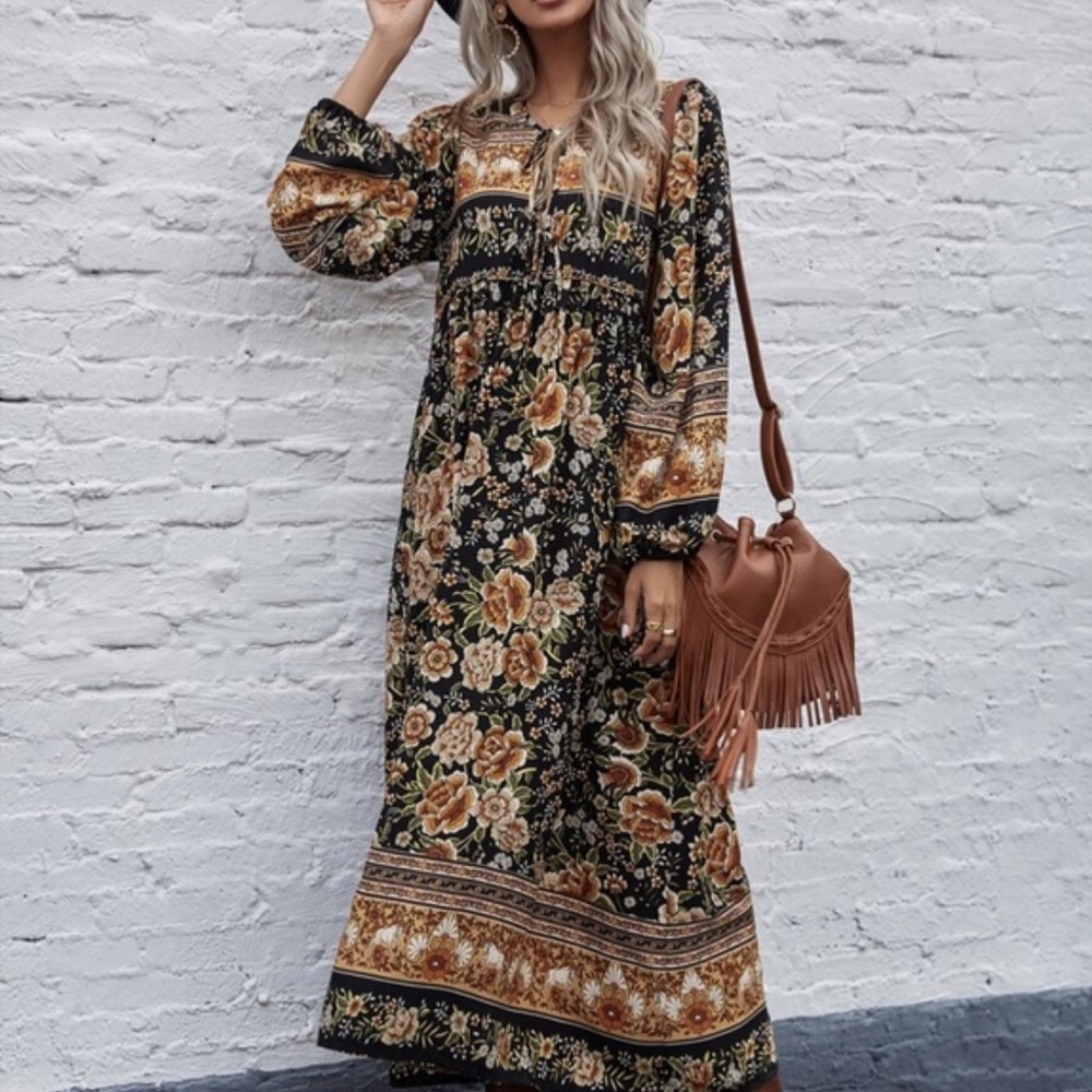 Boho Gypsy Floral Print Long Sleeve Maxi Dress - Picture 7 of 9